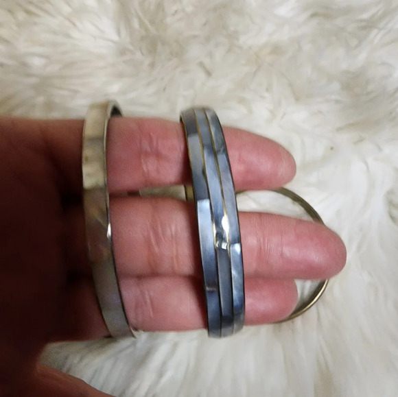 Vintage Mother of pearl bangles - Picture 5 of 7